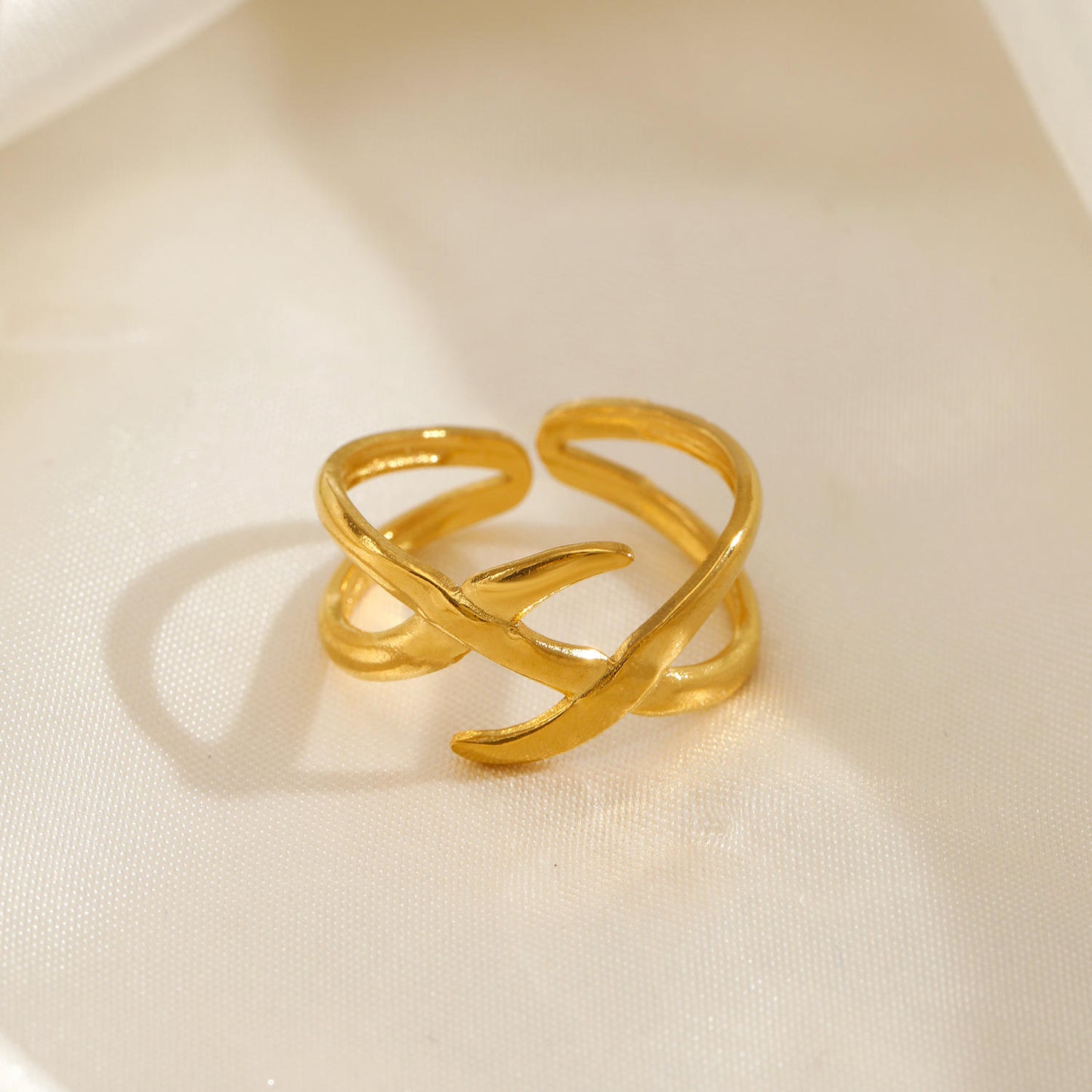 Infinity Whirl Ring