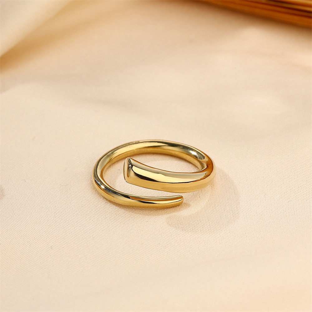 Serpent Swirl Ring