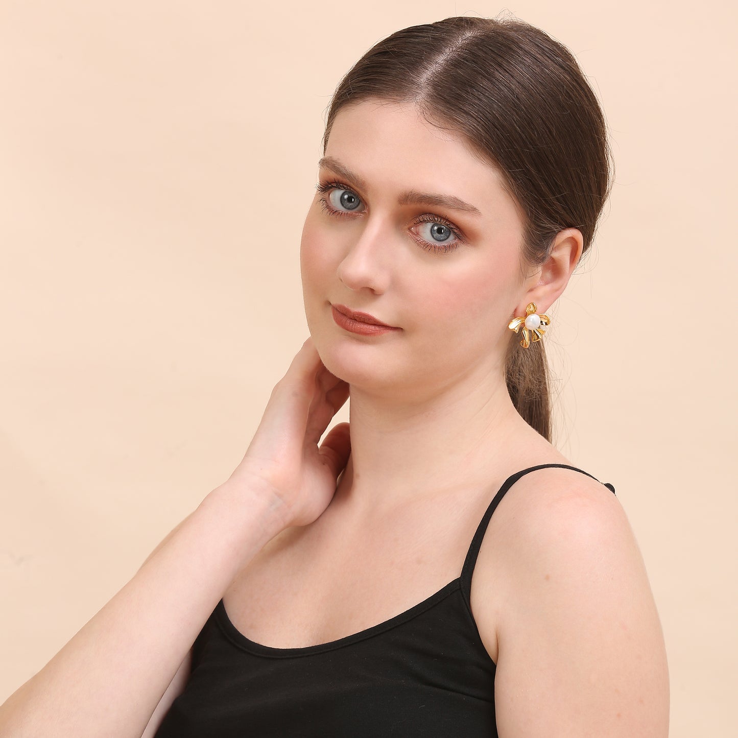 Petal Pearl Earrings