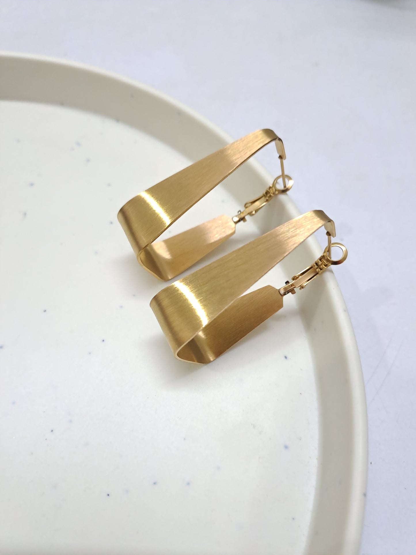 Urban Edge Earrings - Era Luxe