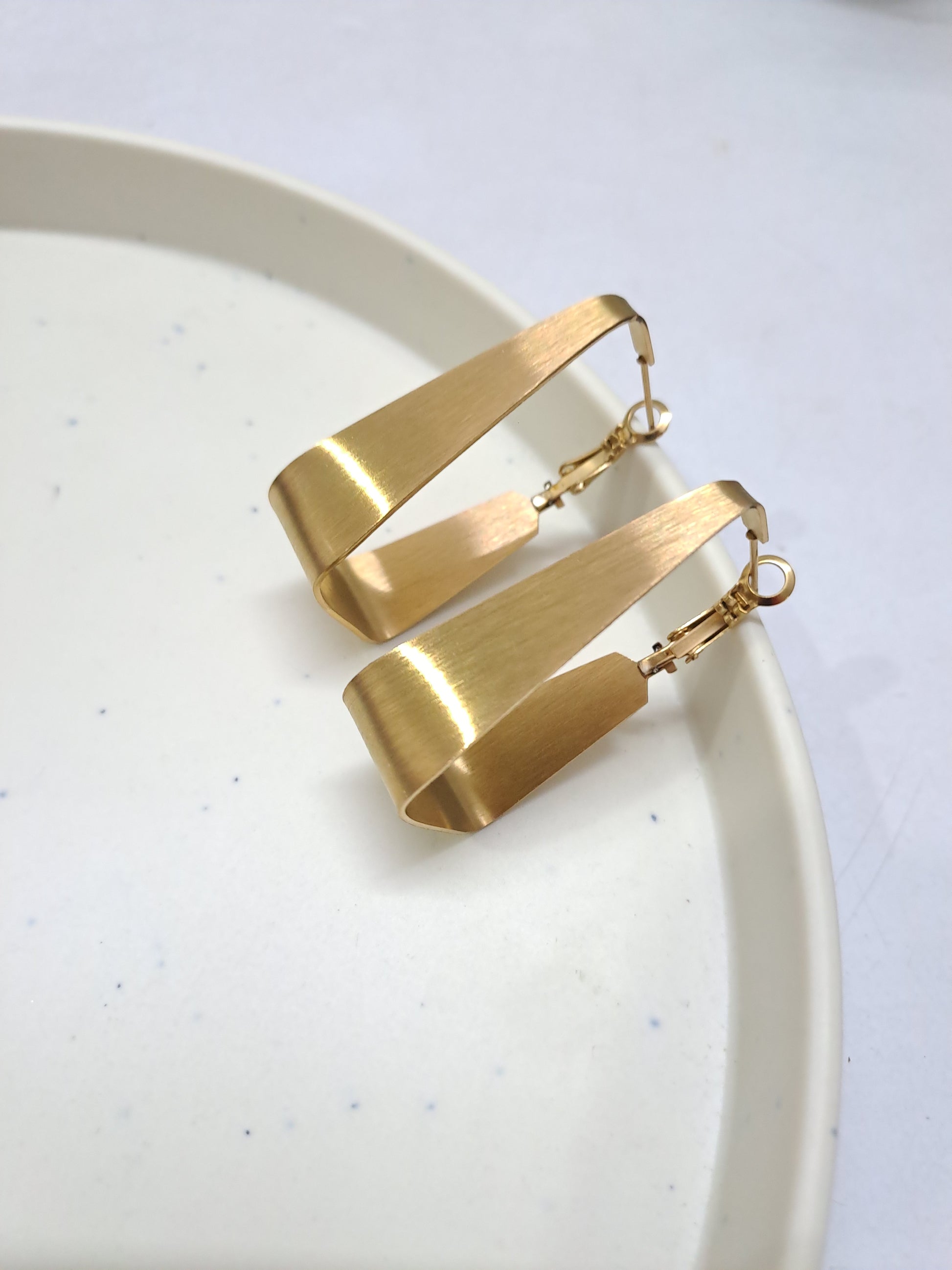 Urban Edge Earrings - Era Luxe